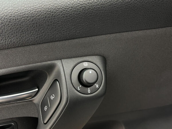 Volkswagen Polo occasion Grijs bij ALJ Auto in Zeeland 10