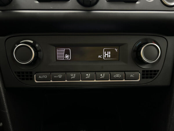 Volkswagen Polo occasion Grijs bij ALJ Auto in Zeeland 21