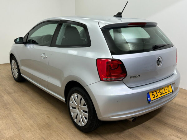 Volkswagen Polo occasion Grijs bij ALJ Auto in Zeeland 4