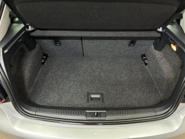 Volkswagen Polo occasion Grijs bij ALJ Auto in Zeeland 5