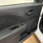 Renault Twingo occasion Wit bij ALJ Auto in Zeeland 8