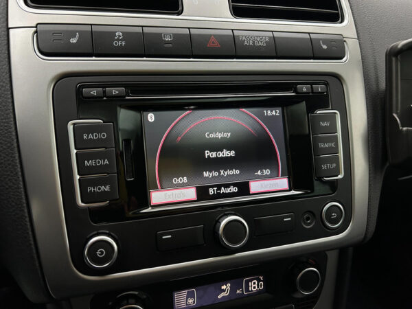 Volkswagen Polo occasion Grijs bij ALJ Auto in Zeeland 17