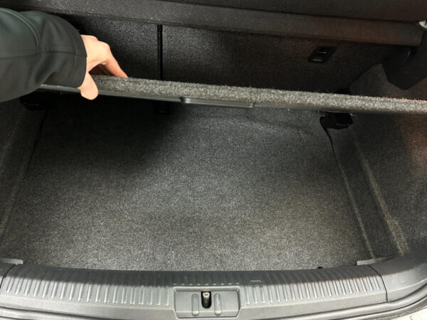 Volkswagen Polo occasion Grijs bij ALJ Auto in Zeeland 6