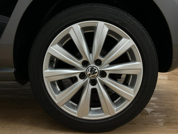 Volkswagen Polo occasion Grijs bij ALJ Auto in Zeeland 7