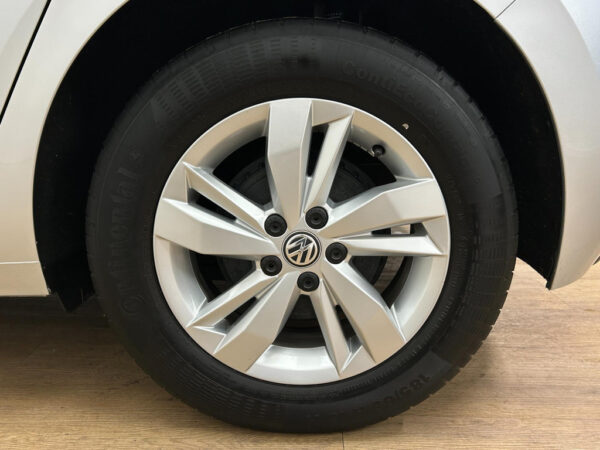 Volkswagen Polo occasion Grijs bij ALJ Auto in Zeeland 6