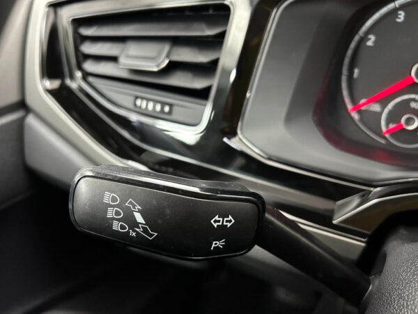 Volkswagen Polo occasion Zwart bij ALJ Auto in Zeeland 16