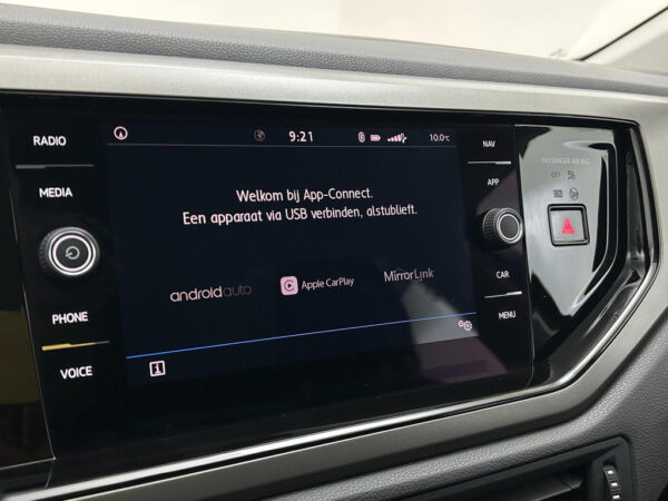 Volkswagen Polo occasion Zwart bij ALJ Auto in Zeeland 25