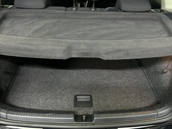 Volkswagen Polo occasion Zwart bij ALJ Auto in Zeeland 5