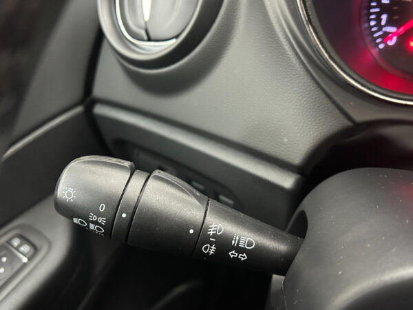 Renault Captur occasion Wit bij ALJ Auto in Zeeland 16