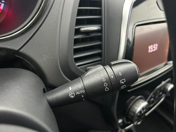 Renault Captur occasion Wit bij ALJ Auto in Zeeland 17