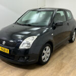 Suzuki Swift occasion Zwart bij ALJ Auto in Zeeland 3