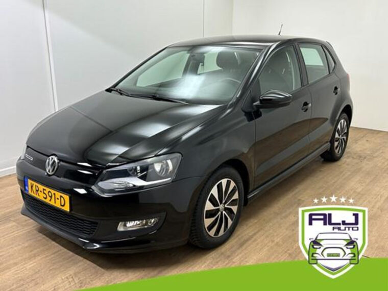 Volkswagen Polo occasion Zwart bij ALJ Auto in Zeeland 1