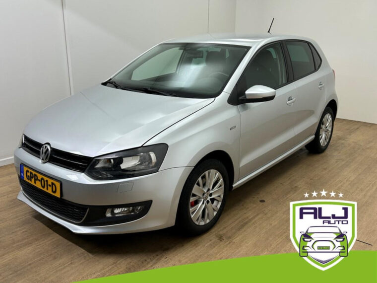 Volkswagen Polo occasion Grijs bij ALJ Auto in Zeeland 1