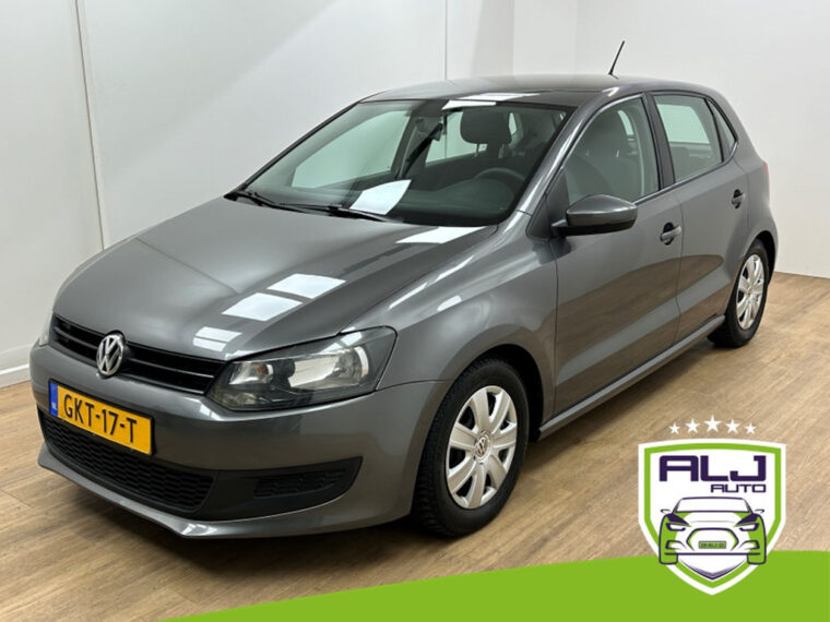 Volkswagen Polo occasion Grijs bij ALJ Auto in Zeeland 1
